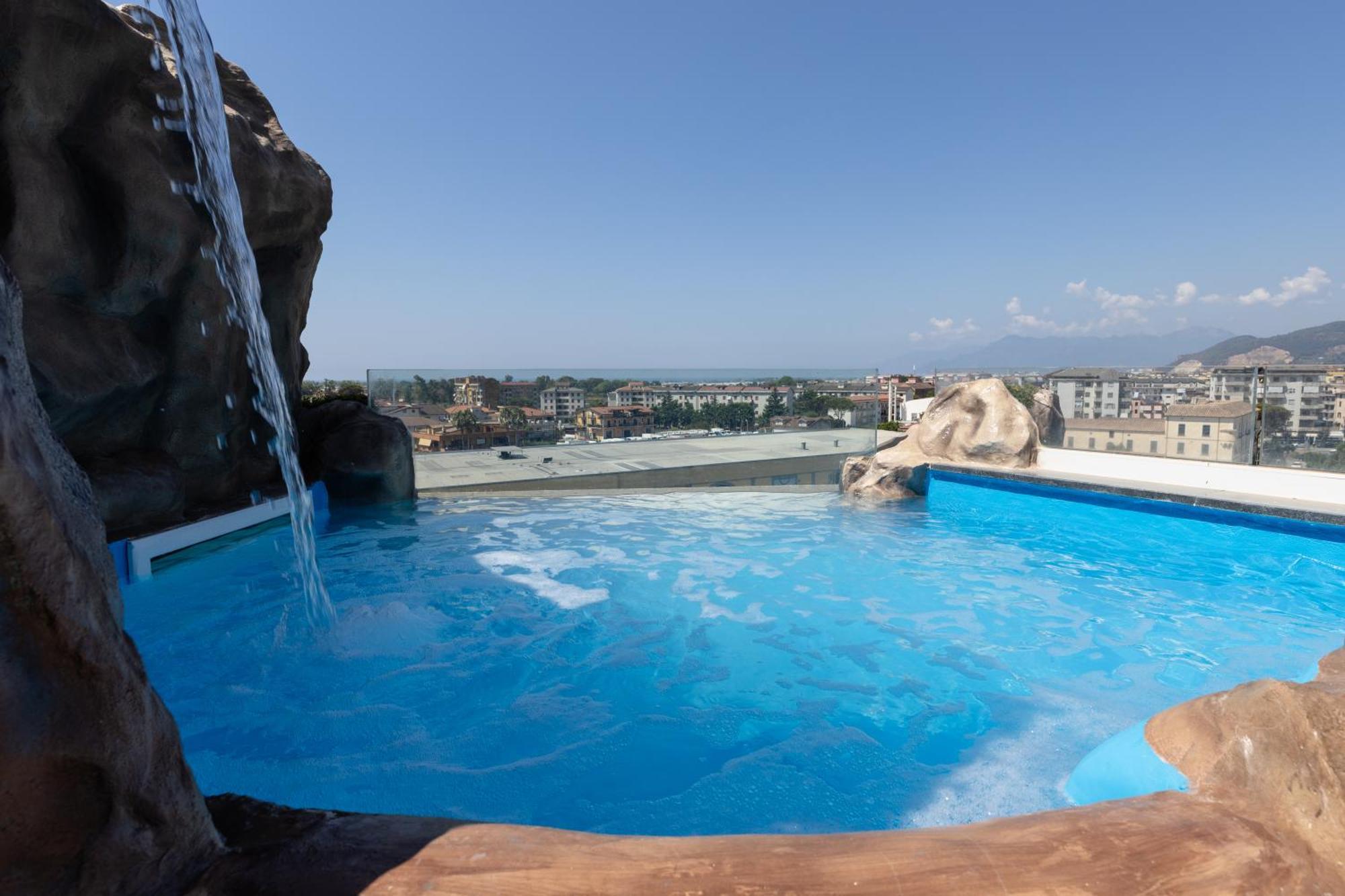 Hotel Carosello Понтеканьяно Екстер'єр фото